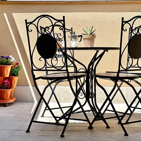 Апартаменты Mavericklodge *